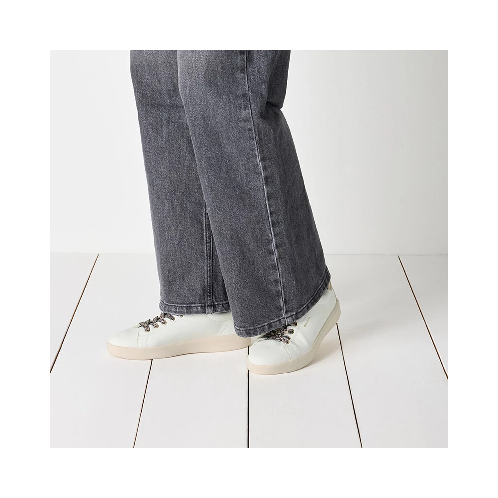 Tamaris sportcipőoffwhite co147 210820_D.jpg
