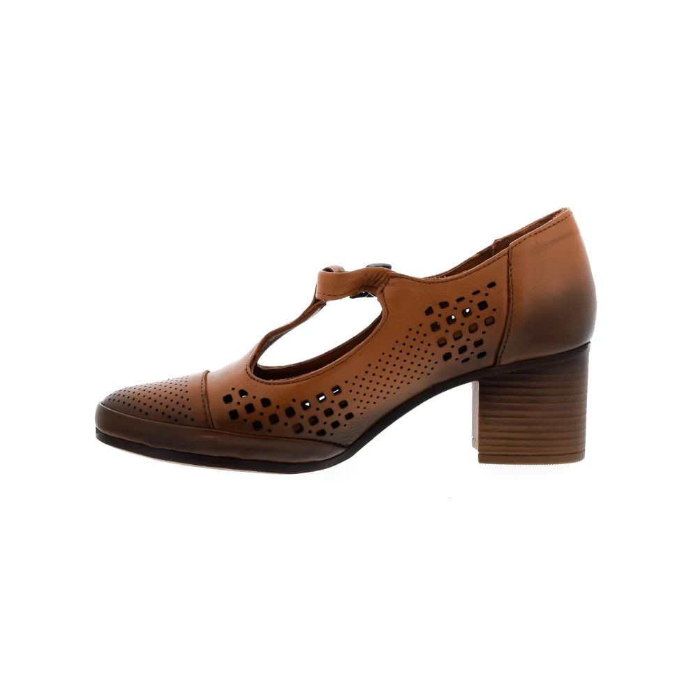 Venus női lyukacsos félcipő 212932_C.jpg