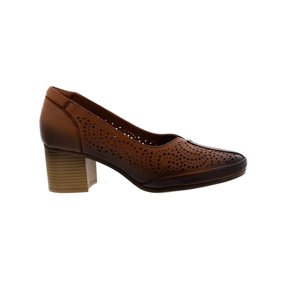 Venus női lyukacsos pumps barna 37.0 212936_A