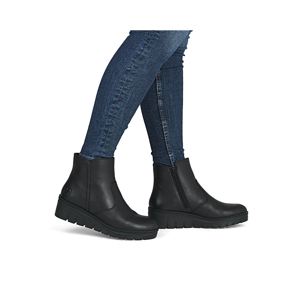 Rieker bokacsizma/schwarz 213718_D.jpg