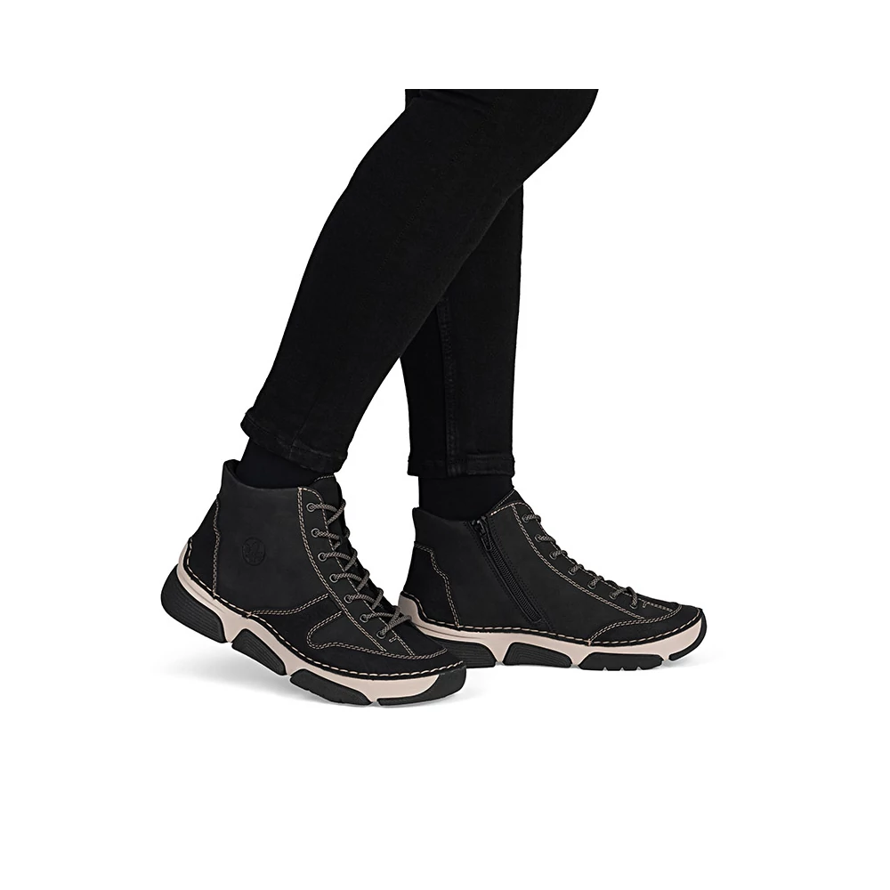 Rieker bokacipő/schwarz    213730_D.jpg