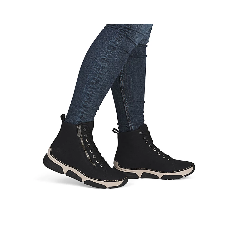 Rieker bokacipő/schwarz   213731_D.jpg