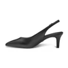 Kép 3/4 - Tamaris sling/black 001  203923_C.jpg